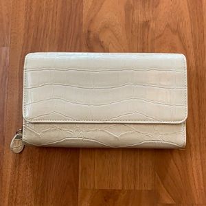 Buxton Wallet
